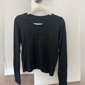 *SOLD* Lululemon Swiftly Tech Long Sleeve Shirt
